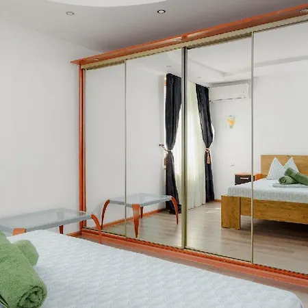 Heart Of Downtown 3 Self Check In * بوخارست