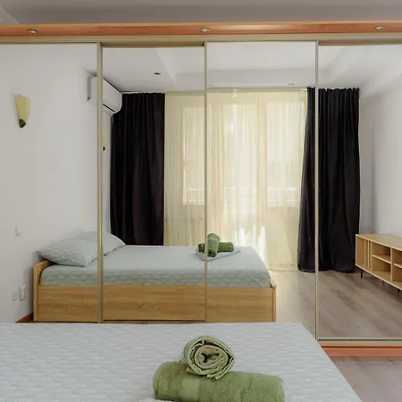 Апартаменти Heart Of Downtown 3 Self Check In *